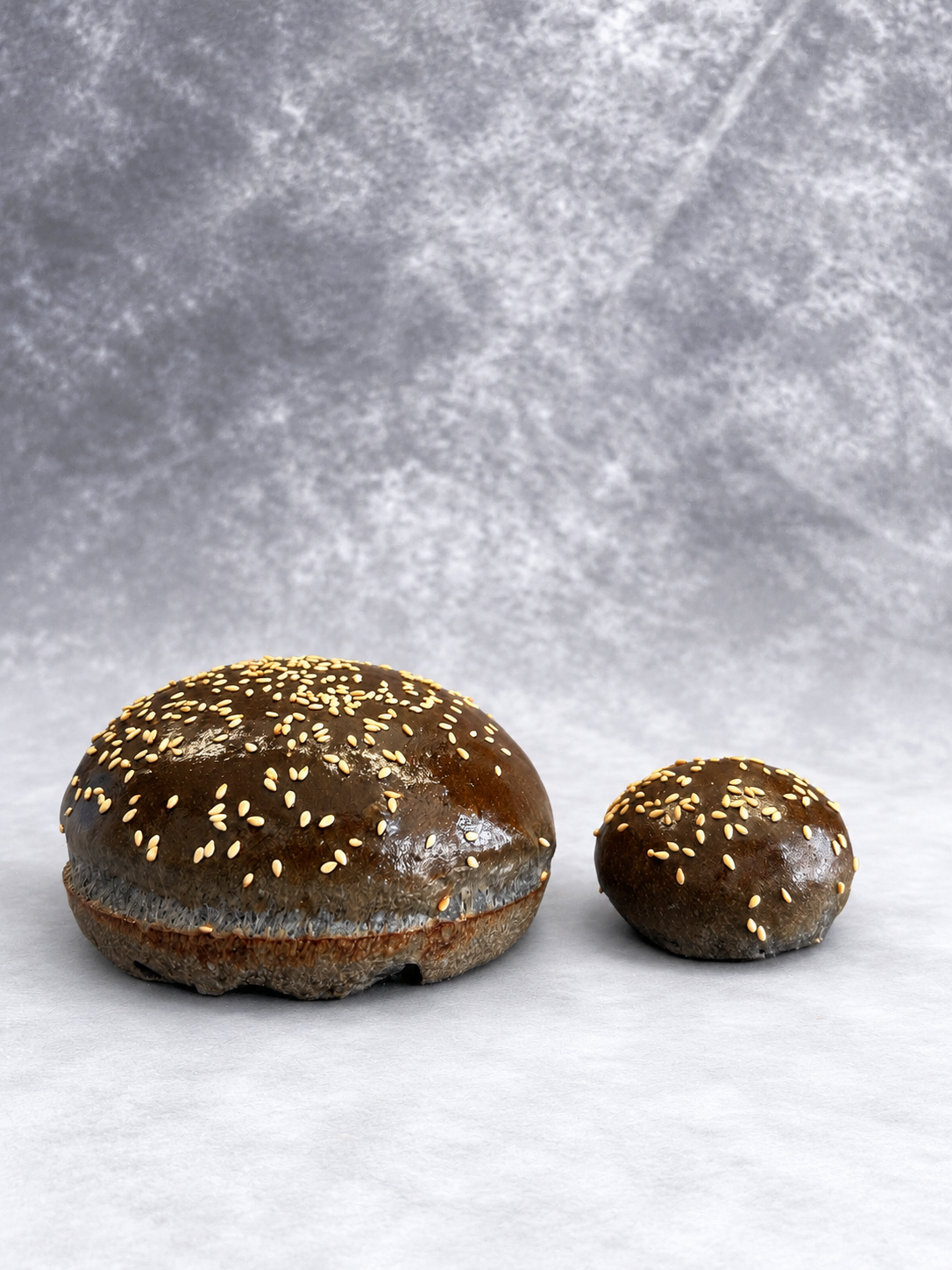 Mini Black Burger Bun Sesamo 6 cm 20 gr. CT da 50 pz